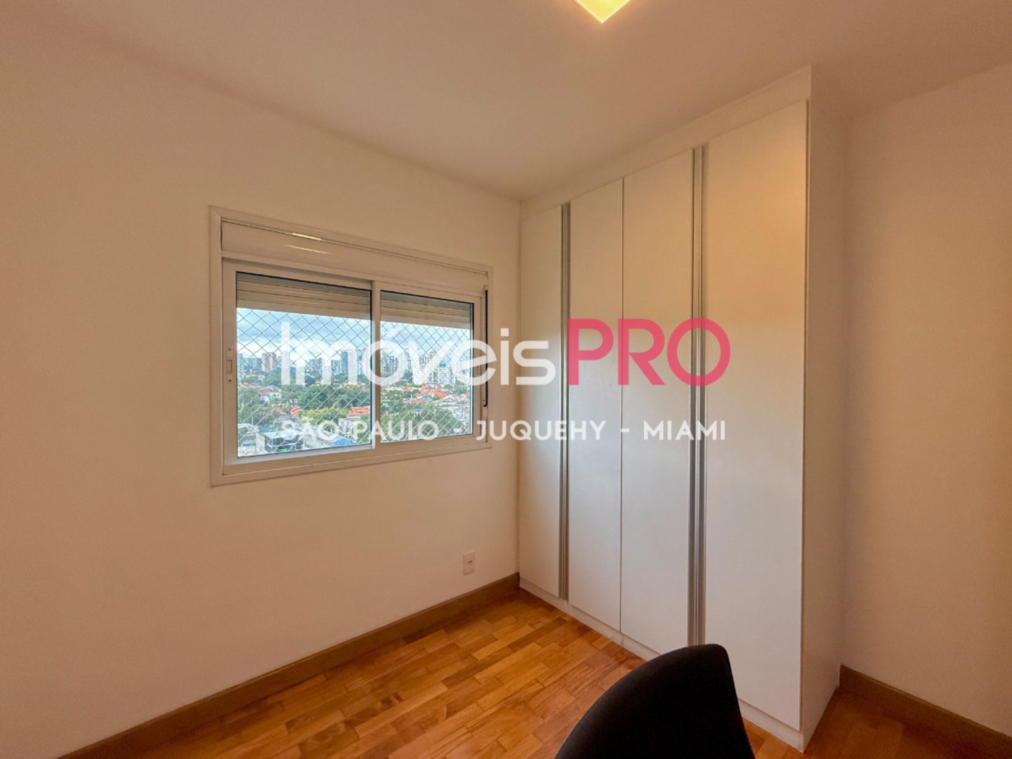Foto :: https://assets.imoveispro.com.br/thumb/IP40565/cobertura-venda-campo-belo_IP40565_29_1920x1080.jpg?