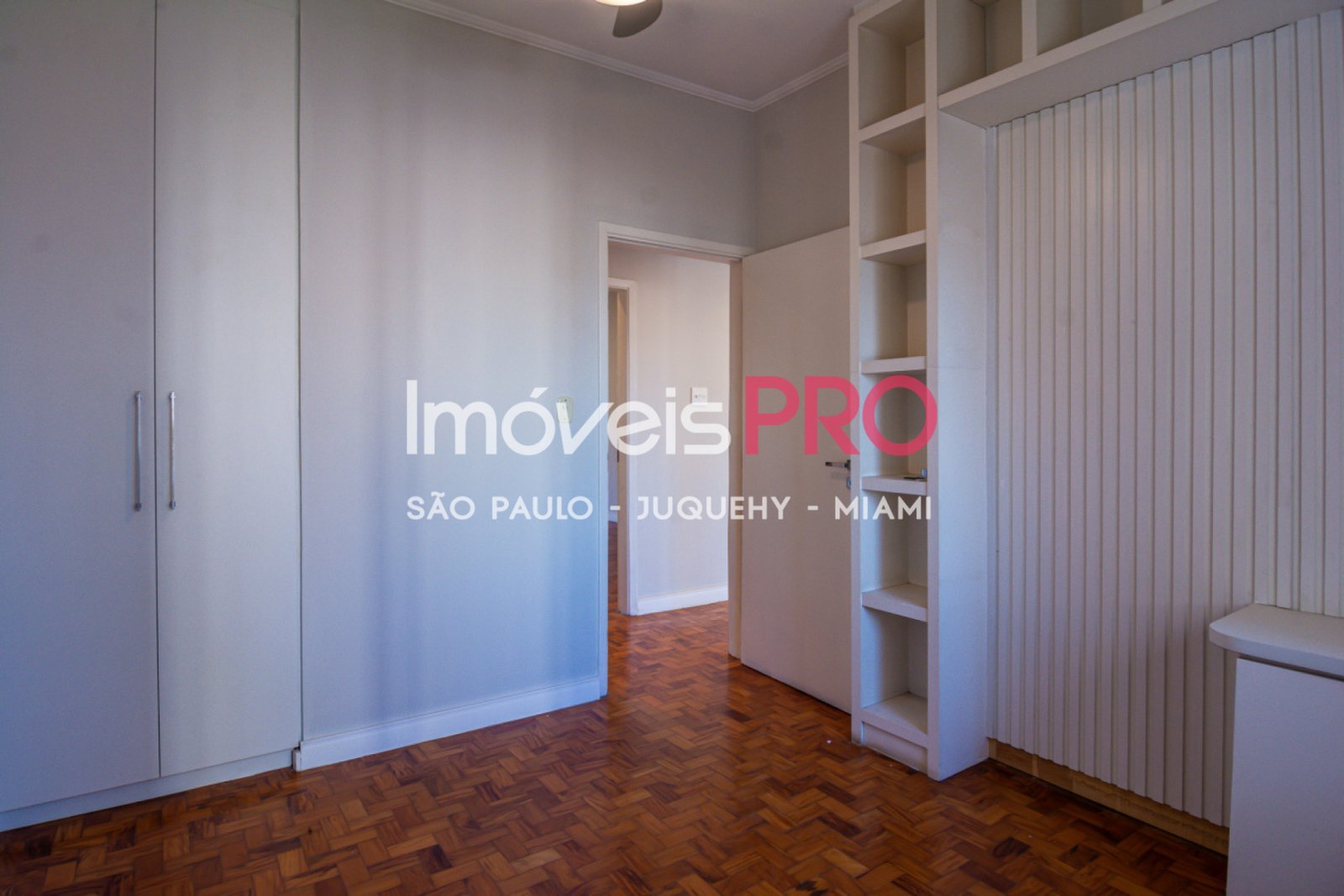 Foto :: IP40566