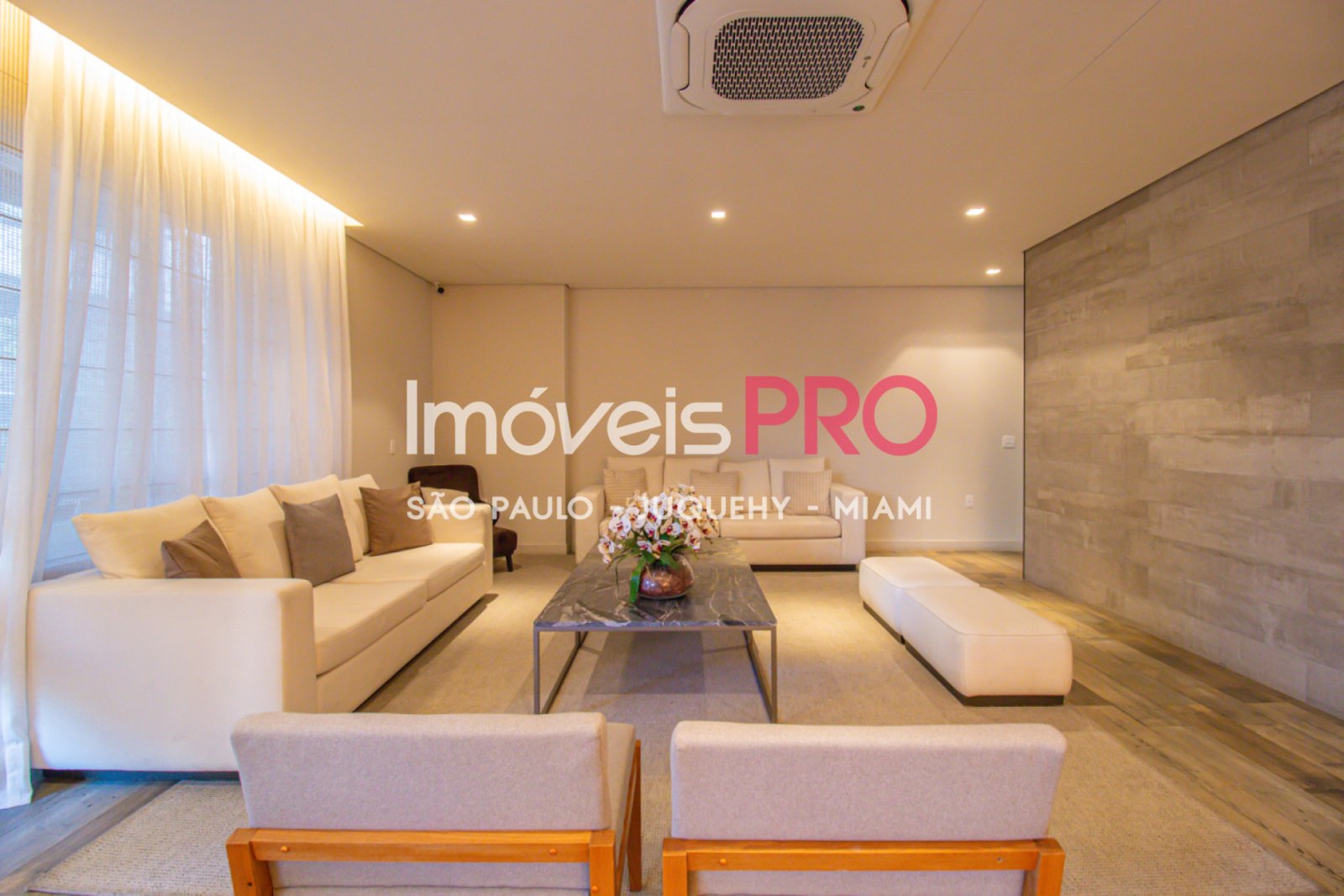 Foto :: IP40567