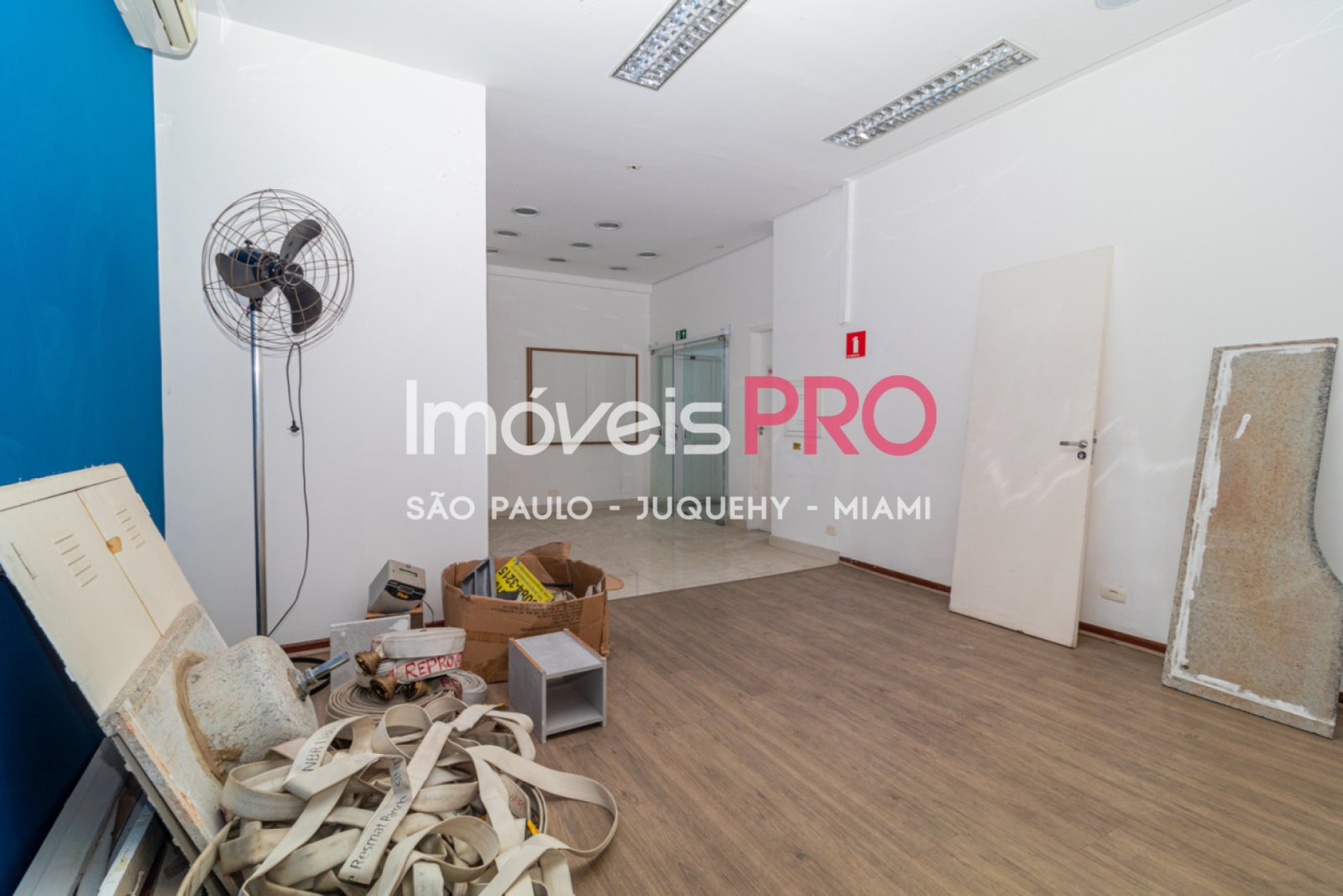 Foto :: https://assets.imoveispro.com.br/thumb/IP40573/predio-venda-liberdade_IP40573_35_1920x1080.jpg?