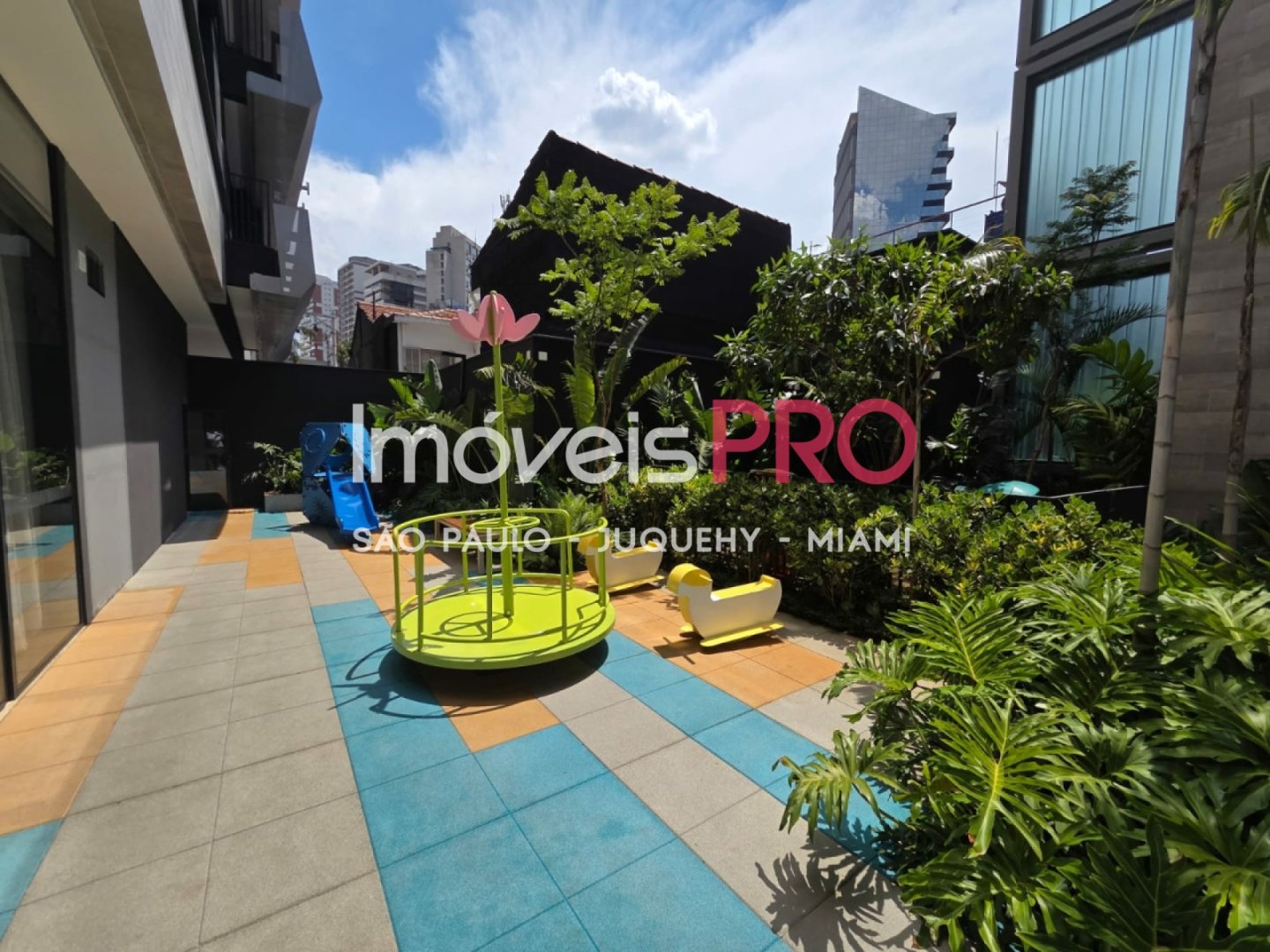 Foto :: IP40577