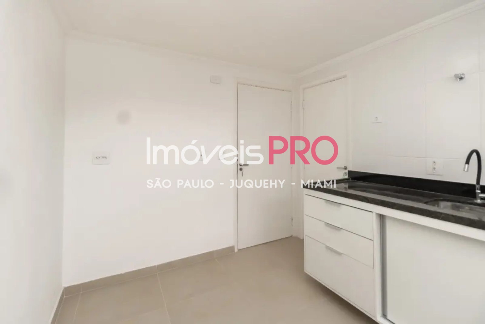 Foto :: https://assets.imoveispro.com.br/thumb/IP40582/apartamento-venda-vila-mariana_IP40582_17_1920x1080.jpg?