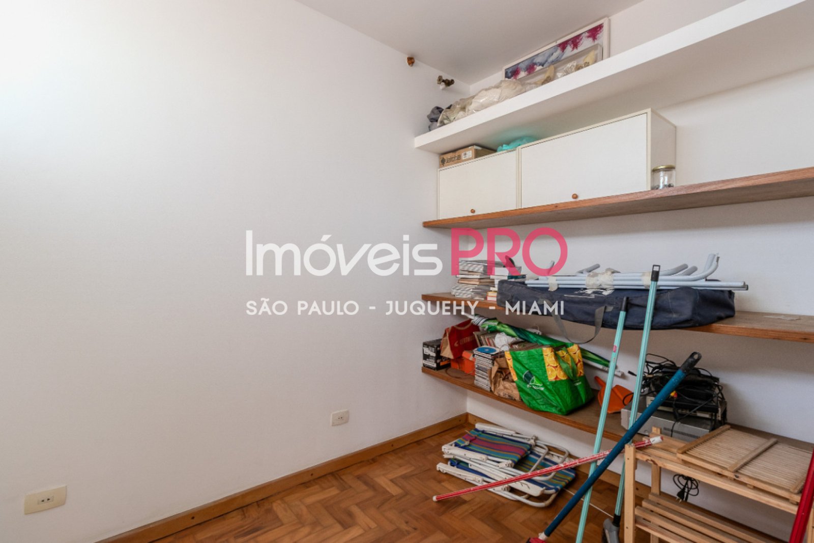 Foto :: IP40587