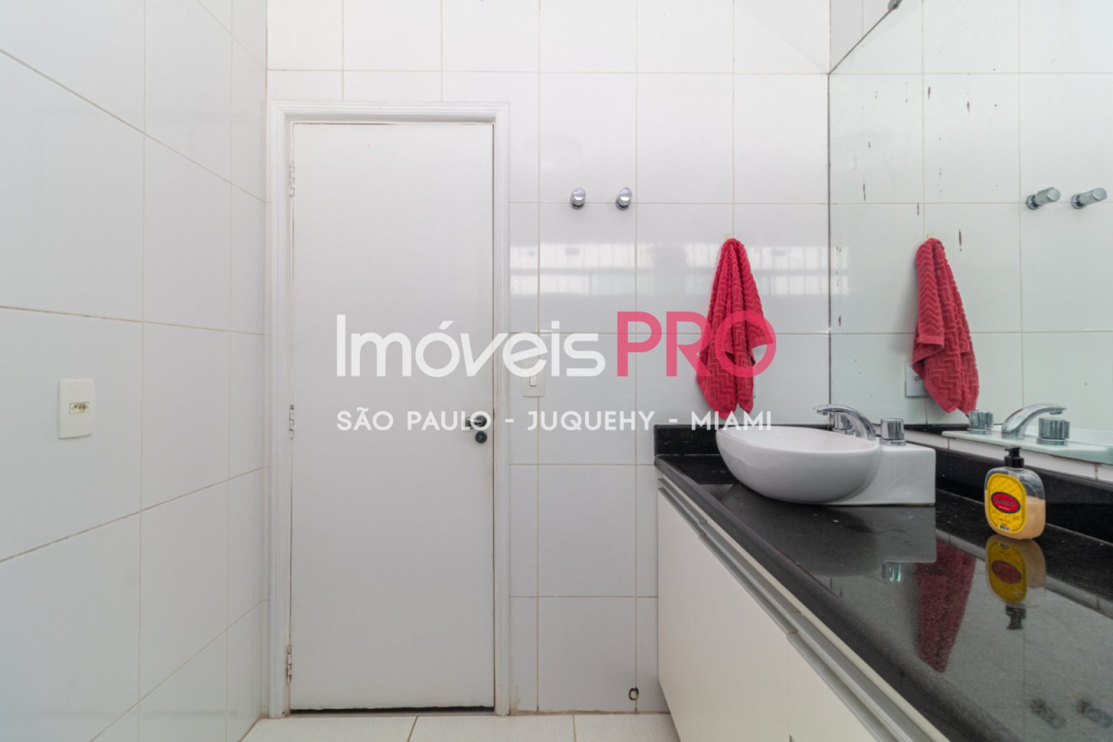 Foto :: https://assets.imoveispro.com.br/thumb/IP40595/casa-venda-brooklin-novo_IP40595_17_1920x1080.jpg?