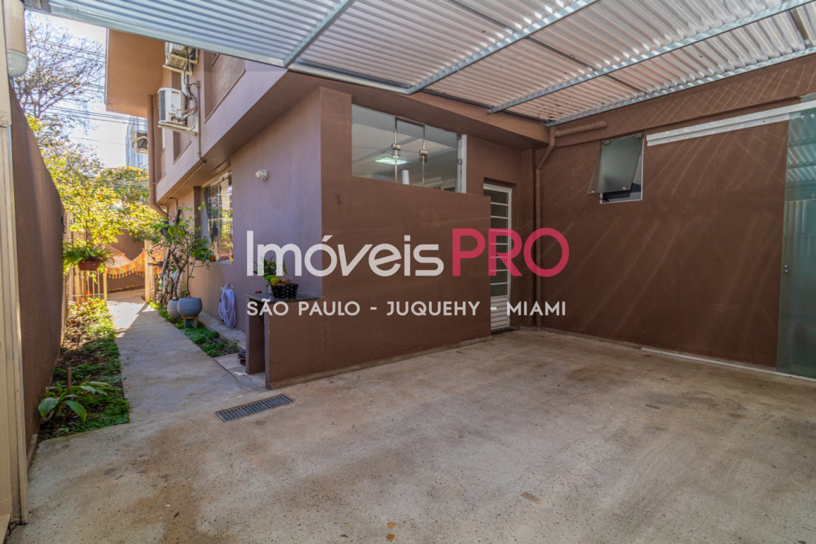 Foto :: https://assets.imoveispro.com.br/thumb/IP40595/casa-venda-brooklin-novo_IP40595_29_1920x1080.jpg?
