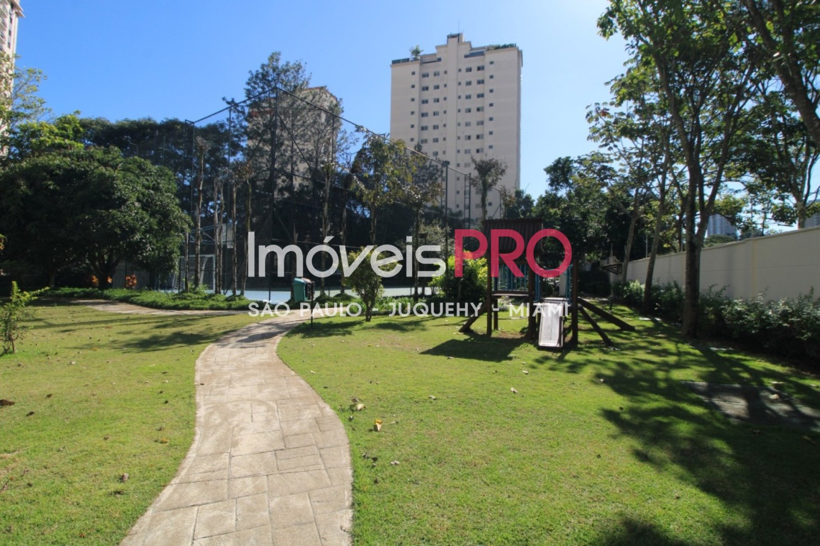 Foto :: IP40596