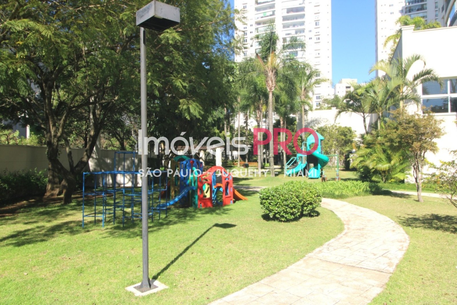 Foto :: IP40596