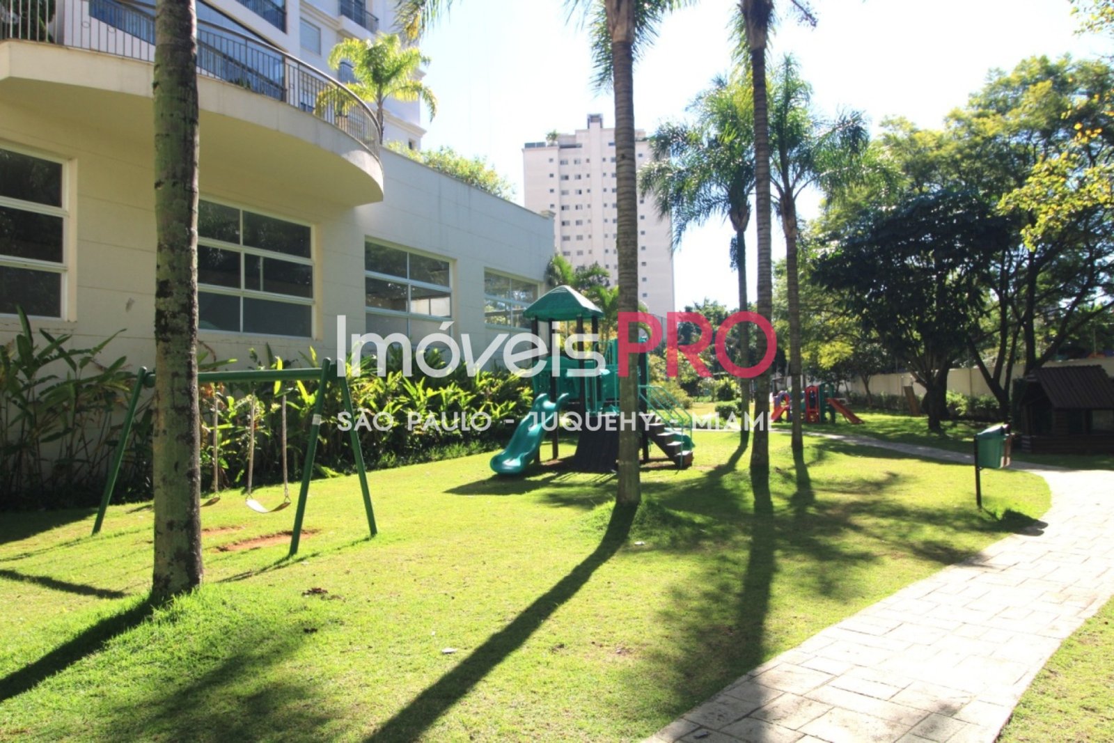 Foto :: https://assets.imoveispro.com.br/thumb/IP40596/apartamento-venda-santo-amaro_IP40596_35_1920x1080.jpg?