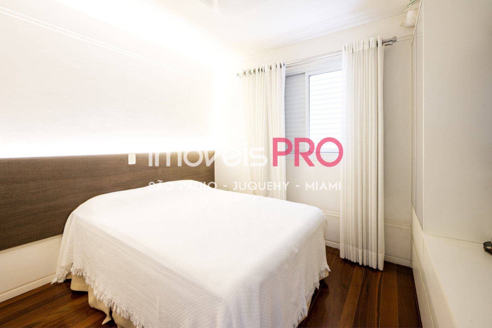 Foto :: IP40597