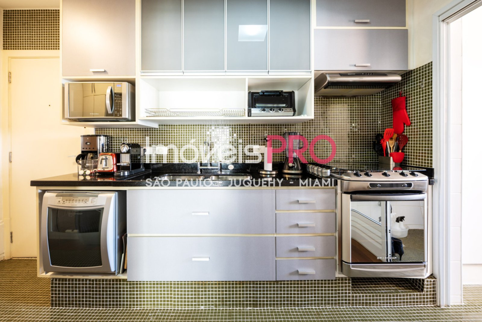 Foto :: https://assets.imoveispro.com.br/thumb/IP40597/apartamento-venda-brooklin_IP40597_23_1920x1080.jpg?