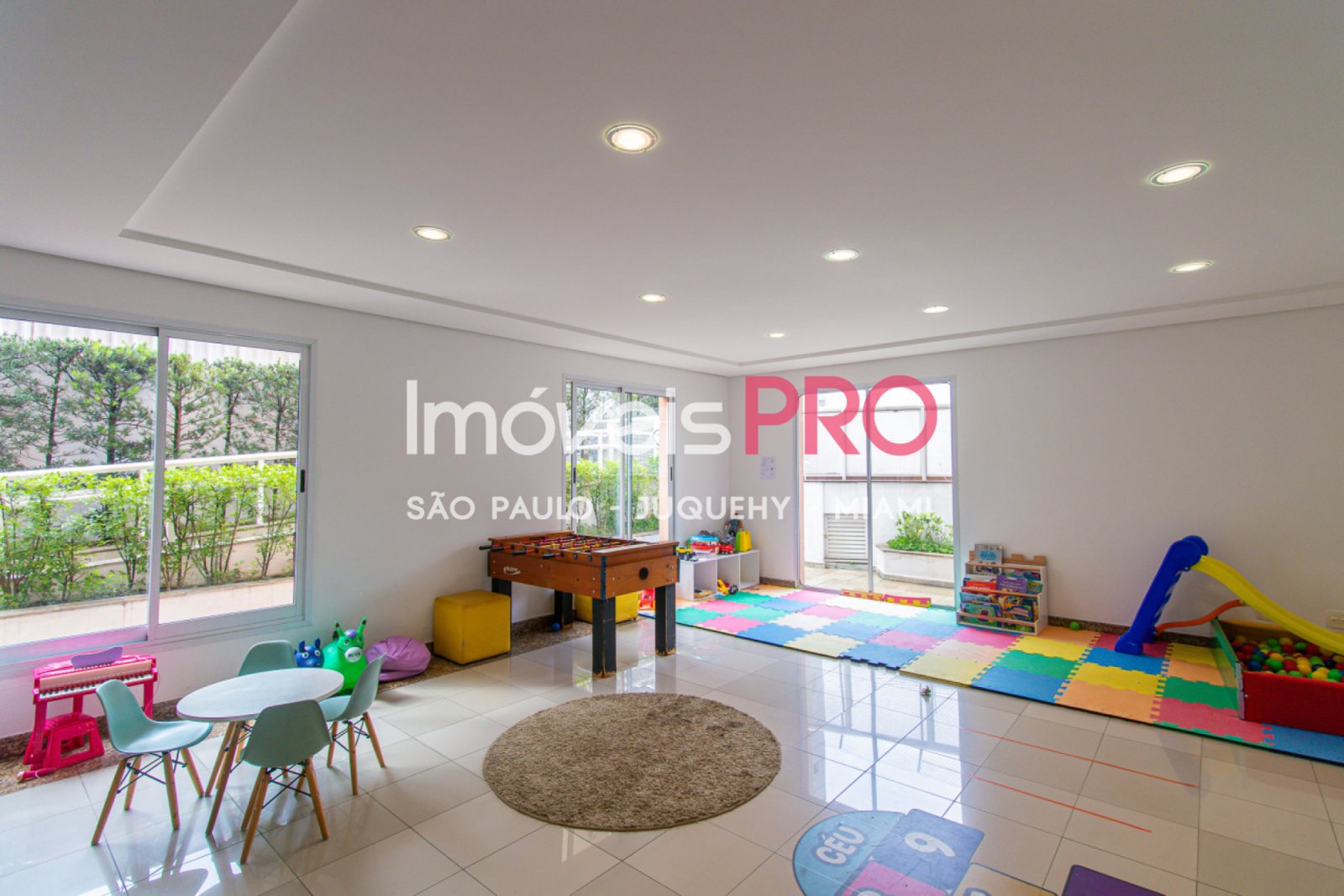 Foto :: IP40597