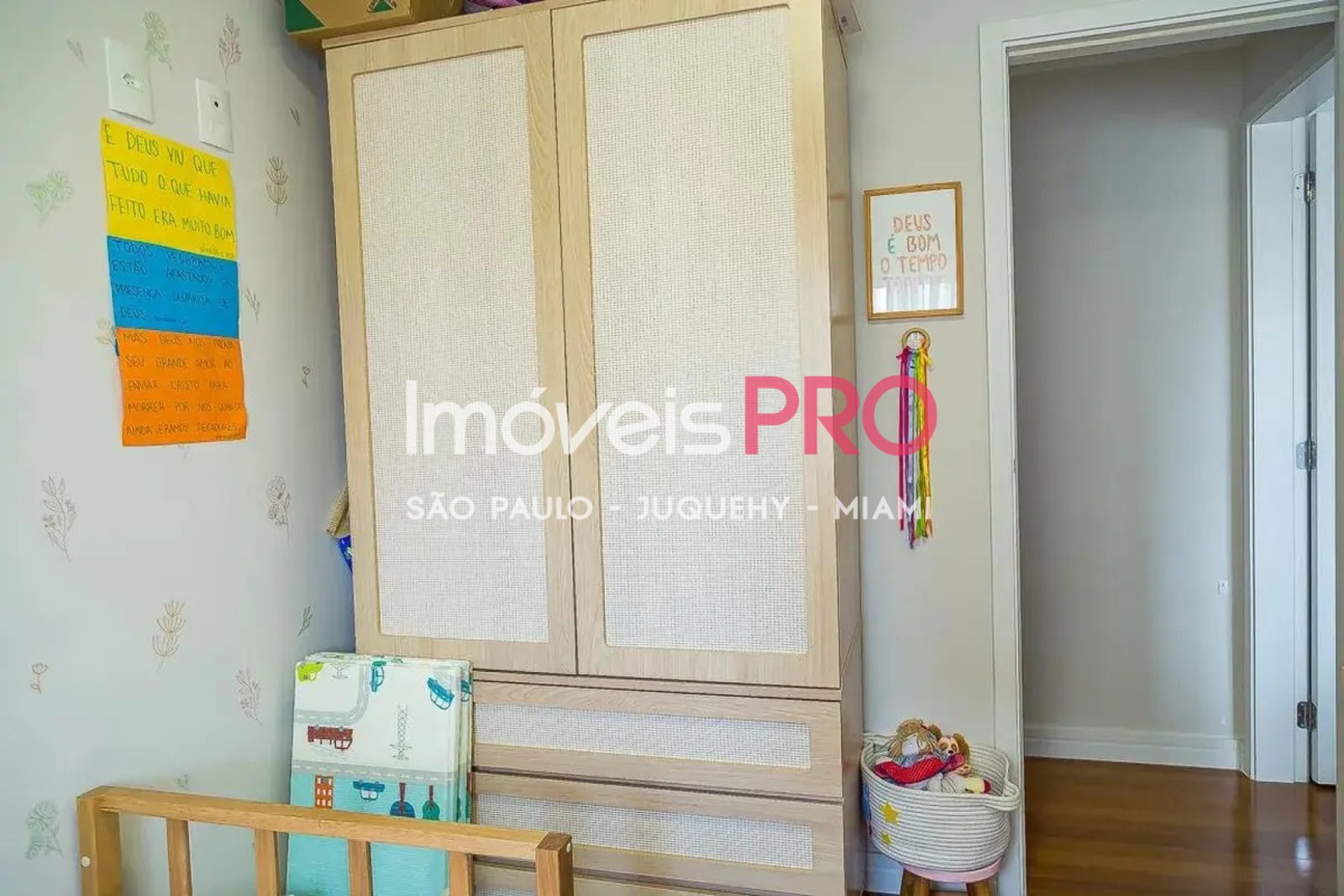 Foto :: IP40608