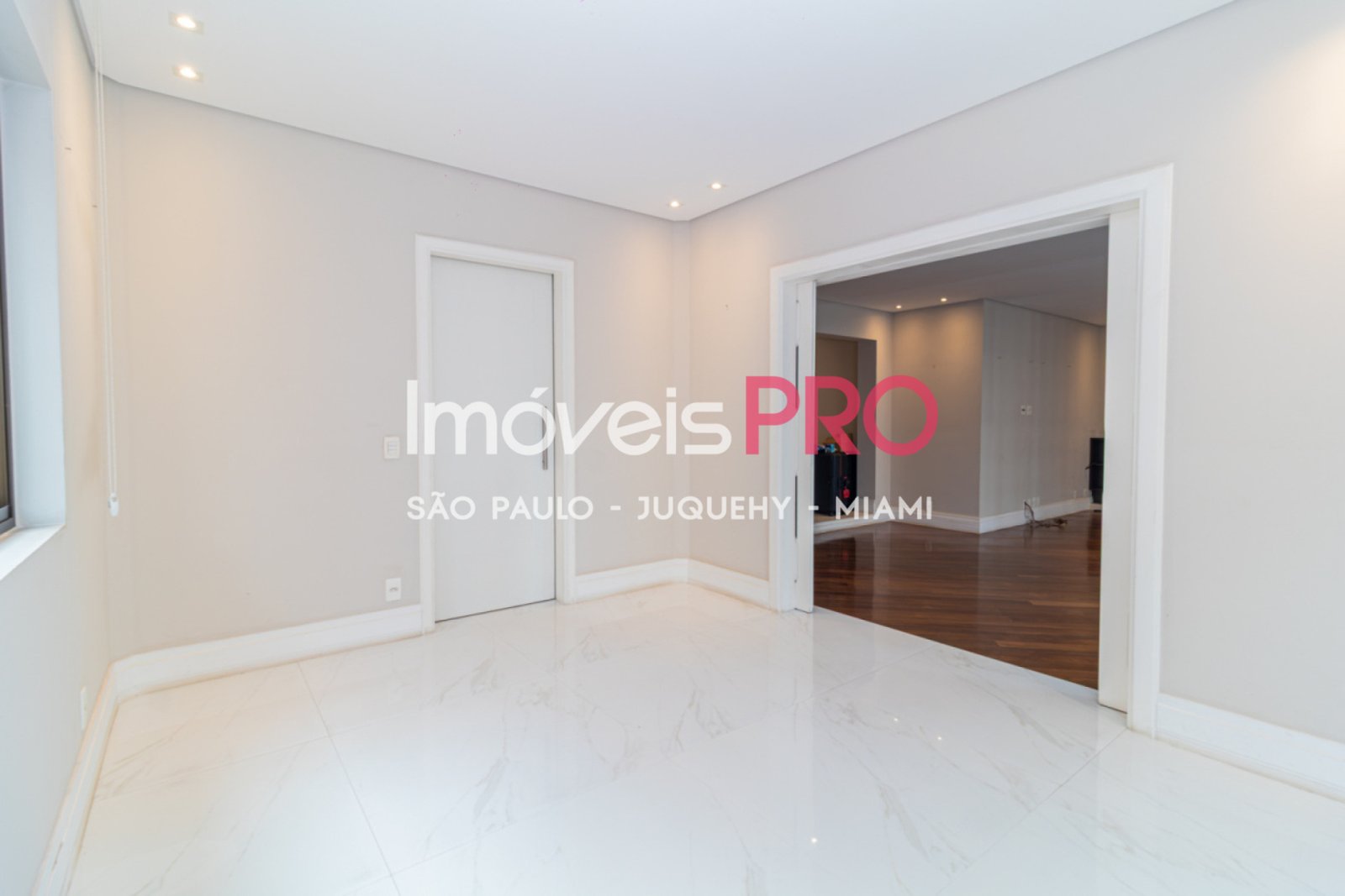 Foto :: https://assets.imoveispro.com.br/thumb/IP40614/apartamento-venda-jardim-paulista_IP40614_29_1920x1080.jpg?