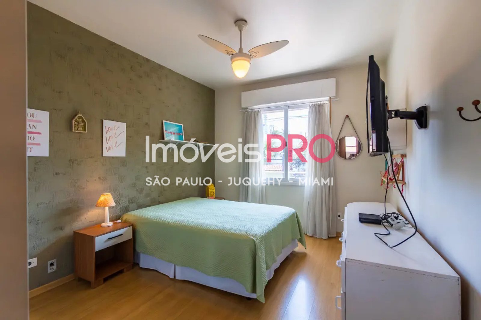 Foto :: https://assets.imoveispro.com.br/thumb/IP40617/casa-terrea-venda-brooklin_IP40617_17_1920x1080.jpg?