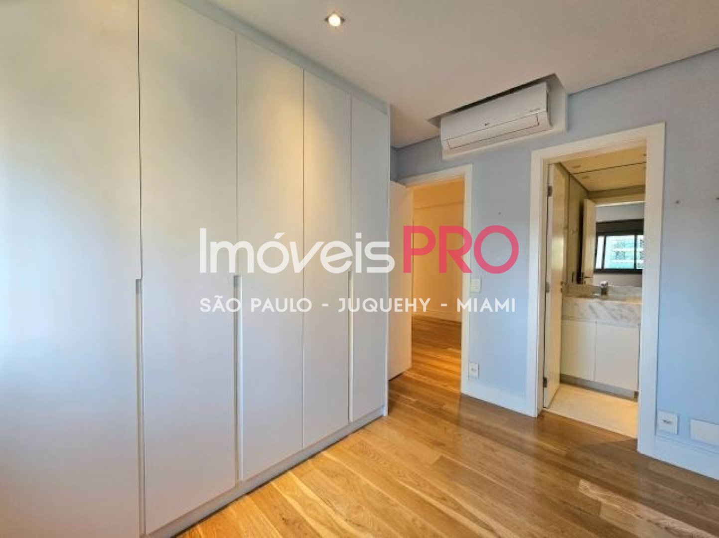 Foto :: https://assets.imoveispro.com.br/thumb/IP40624/apartamento-venda-campo-belo_IP40624_23_1920x1080.jpg?