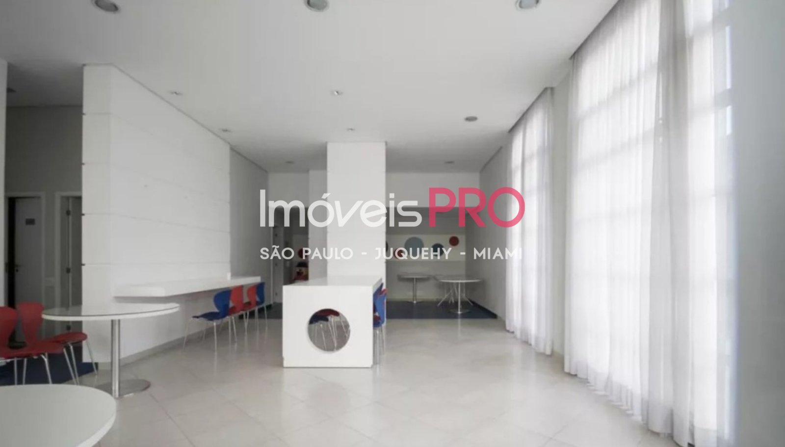 Foto :: IP40631