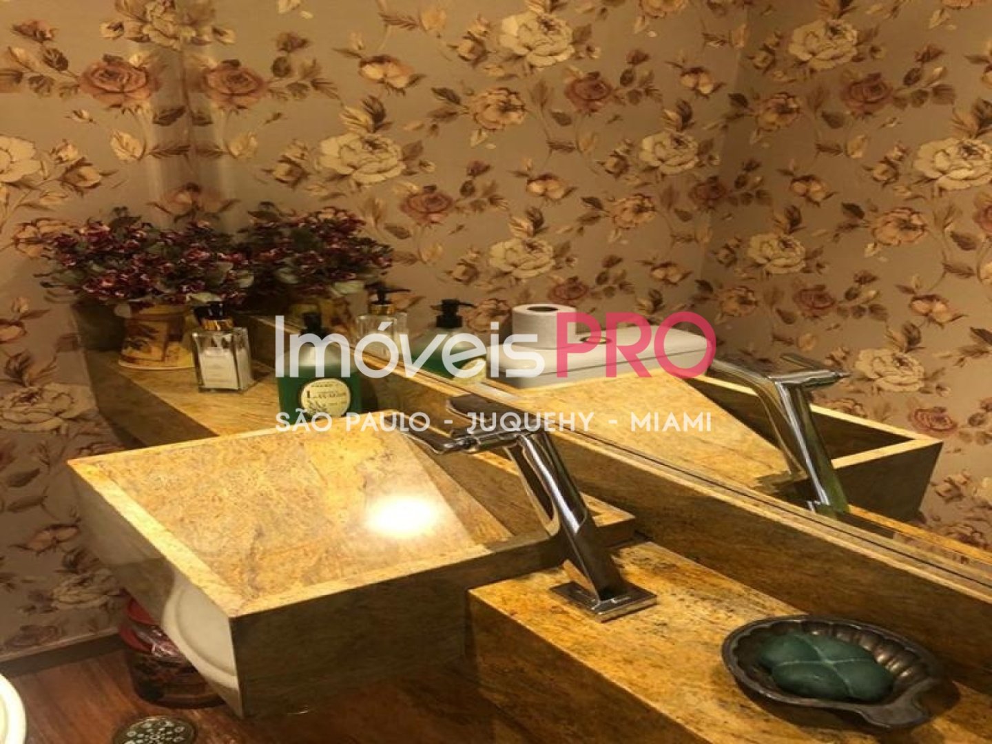 Foto :: IP40631