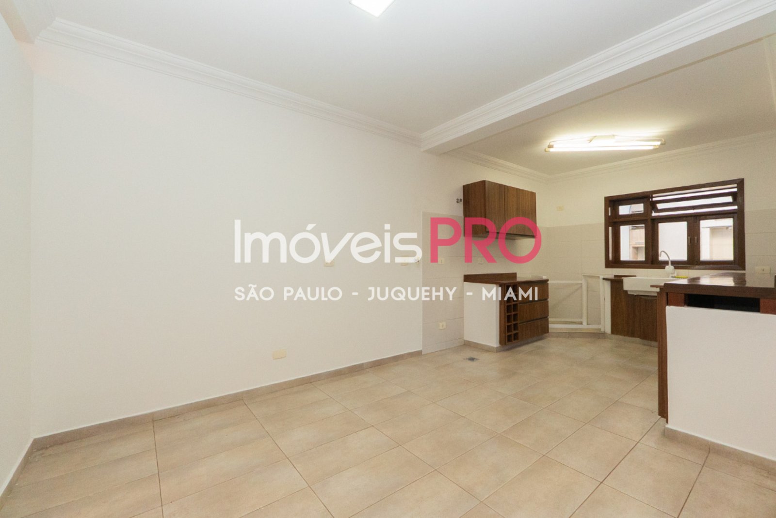 Foto :: IP40632