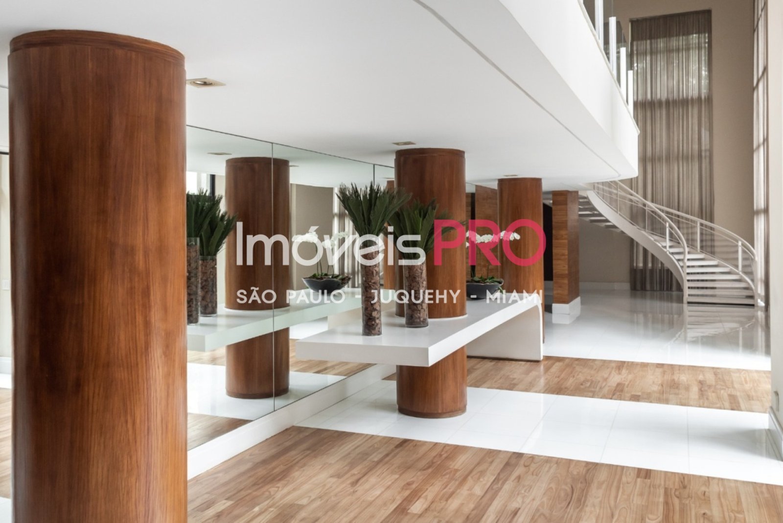 Foto :: https://assets.imoveispro.com.br/thumb/IP40635/apartamento-venda-moema-indios_IP40635_35_1920x1080.jpg?