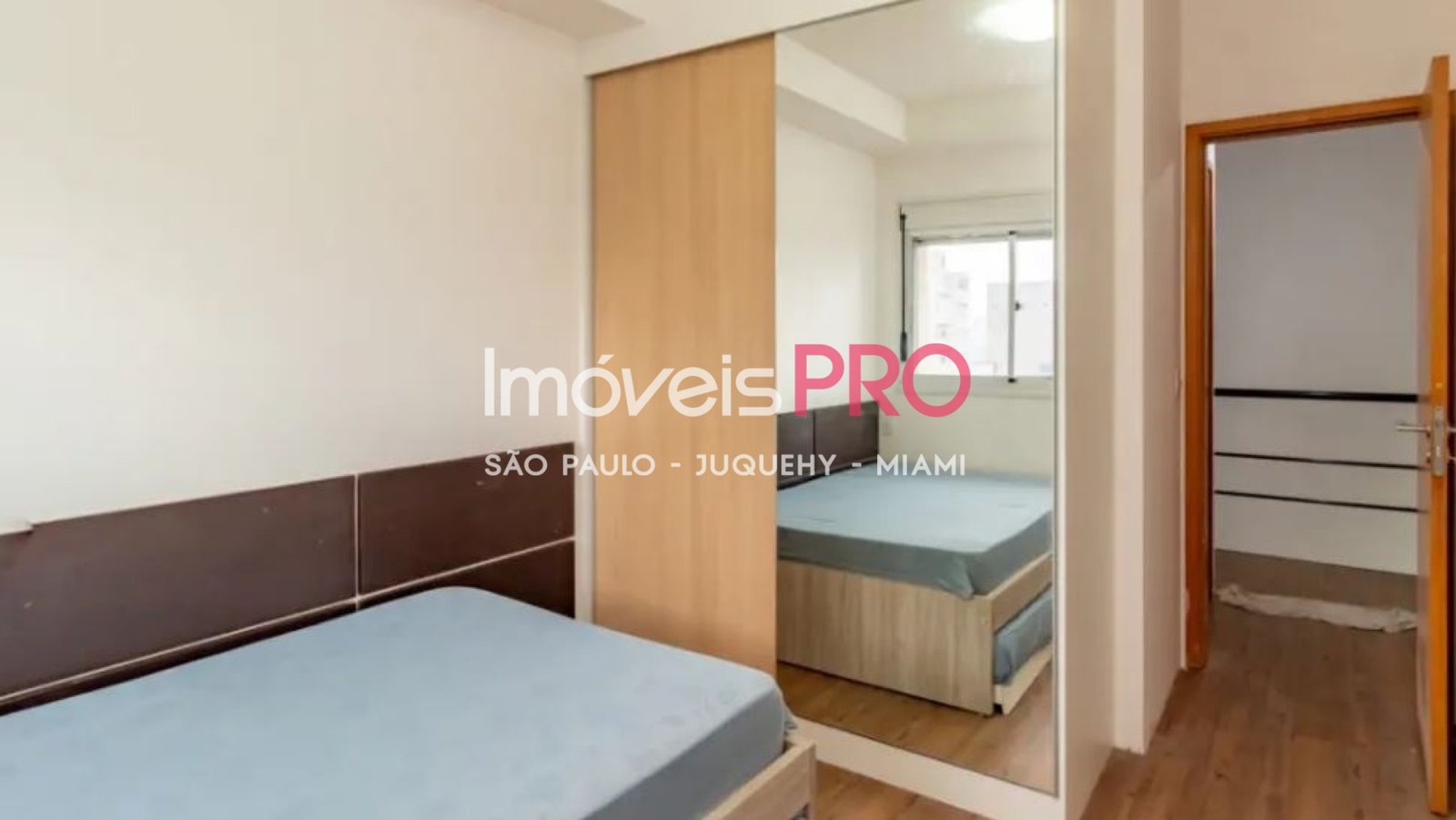 Foto :: IP40636