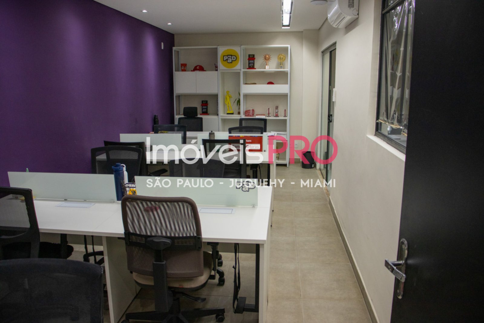 Foto :: IP40641