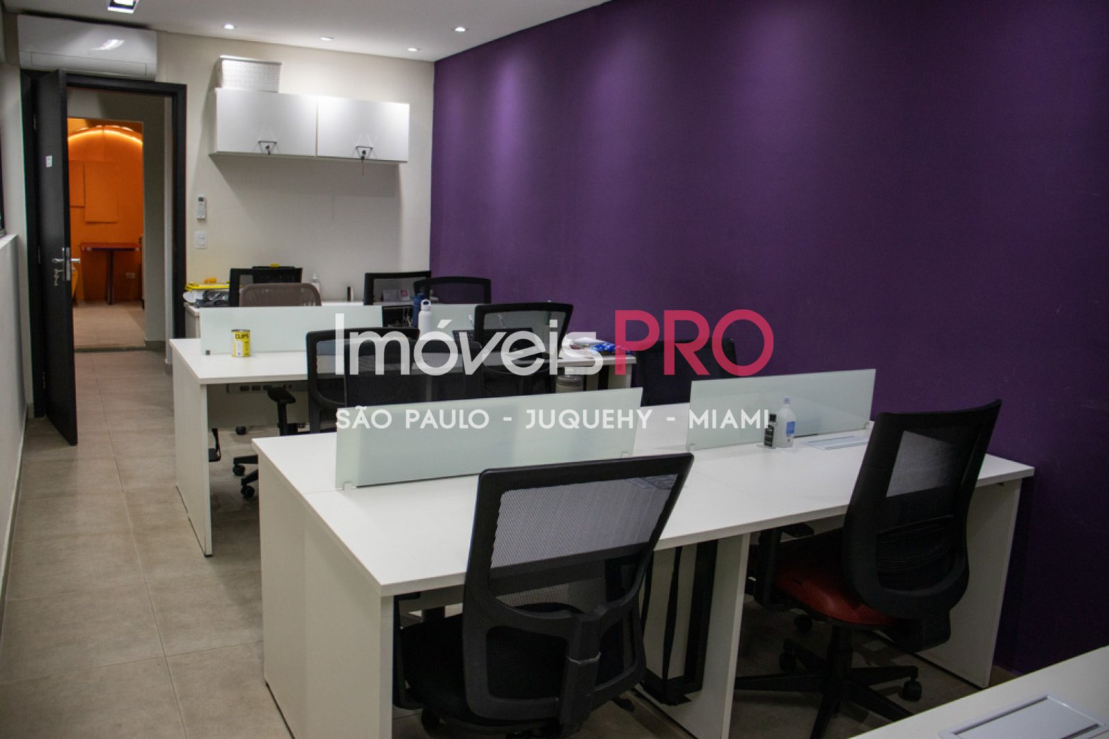 Foto :: IP40641