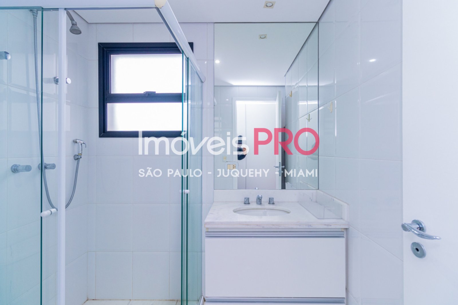 Foto :: IP40663