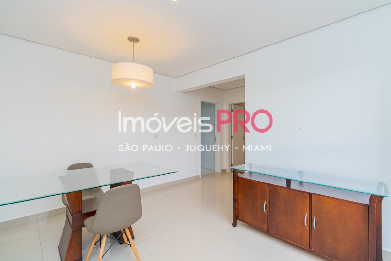 Foto :: IP40663