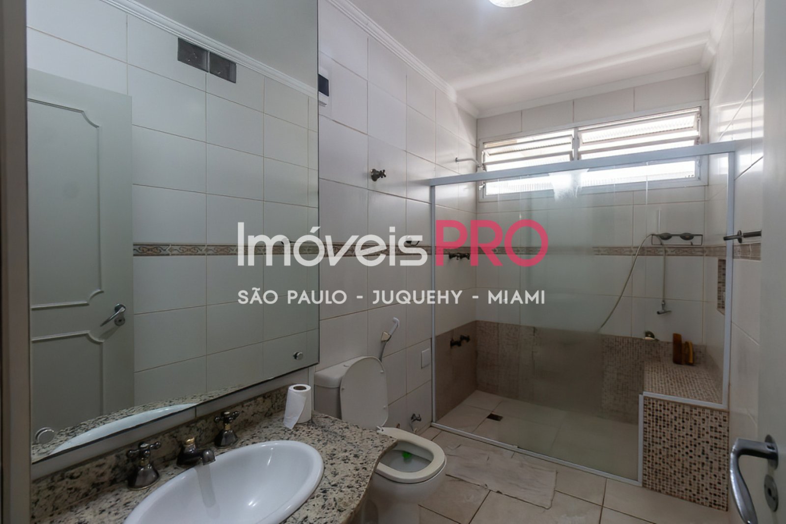 Foto :: IP40664