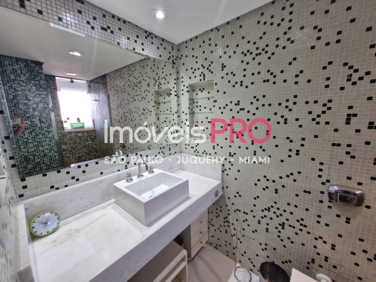 Foto :: https://assets.imoveispro.com.br/thumb/IP40668/apartamento-venda-campo-belo_IP40668_23_1920x1080.jpg?