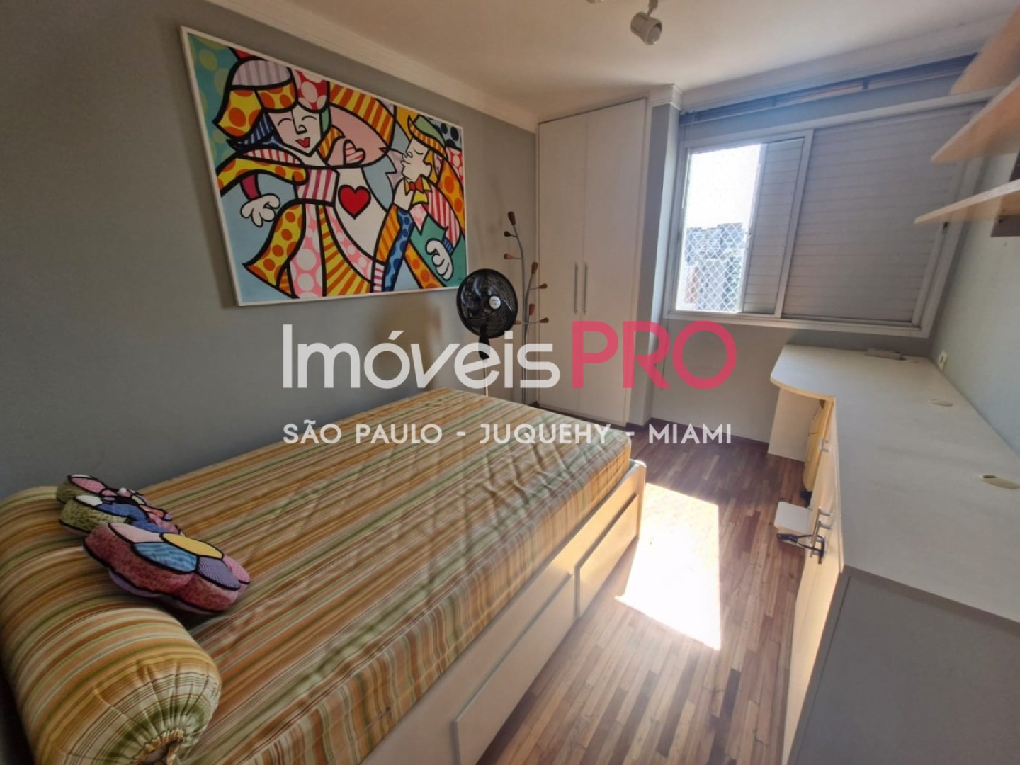 Foto :: IP40668