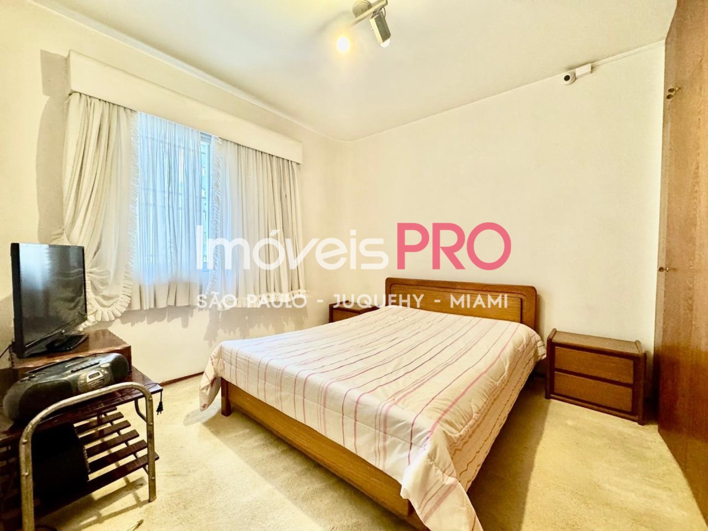 Foto :: IP40674