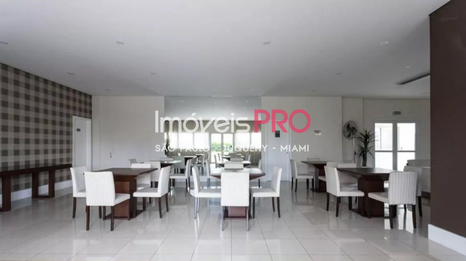 Foto :: https://assets.imoveispro.com.br/thumb/IP40684/apartamento-venda-granja-julieta_IP40684_35_1920x1080.jpg?