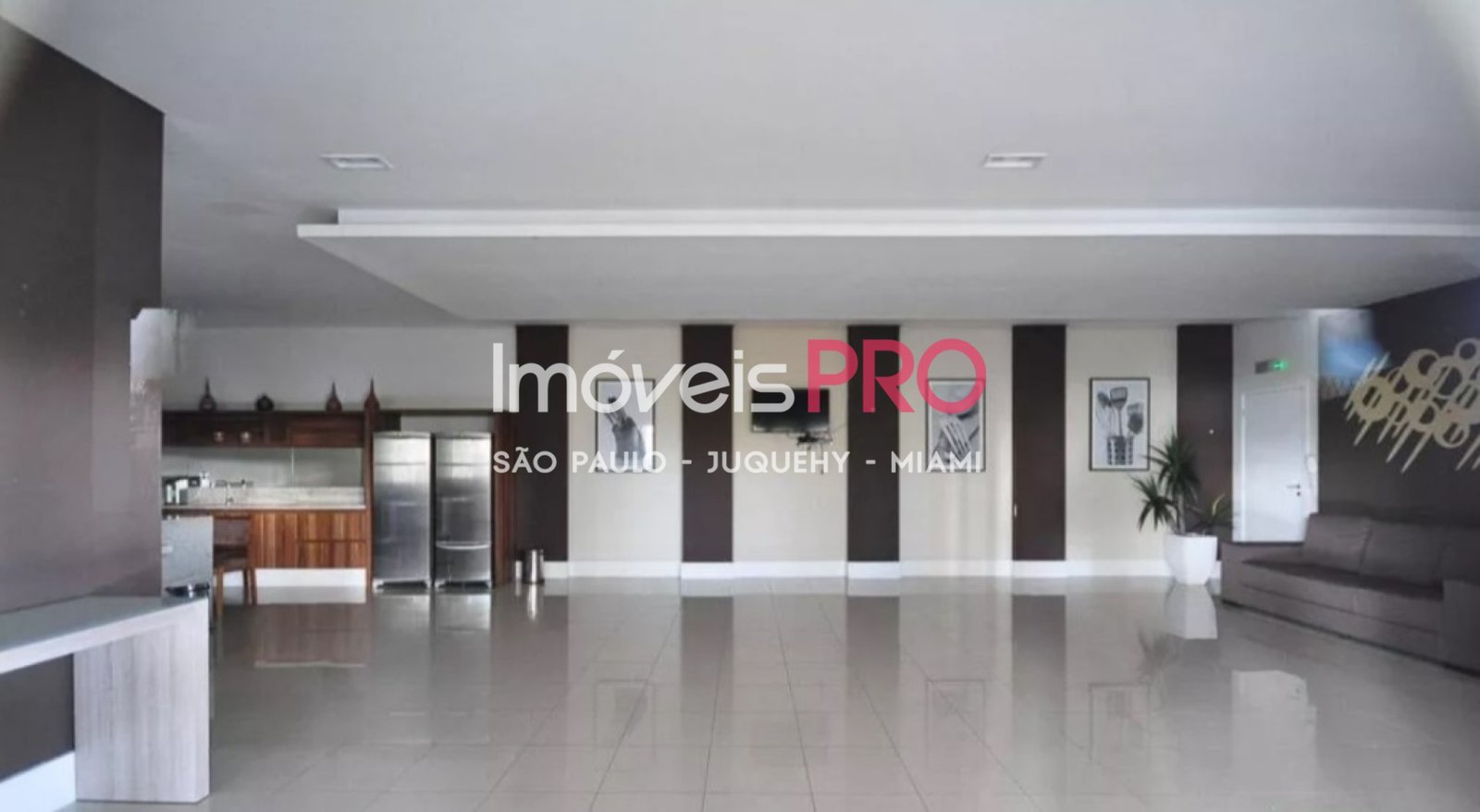 Foto :: IP40684