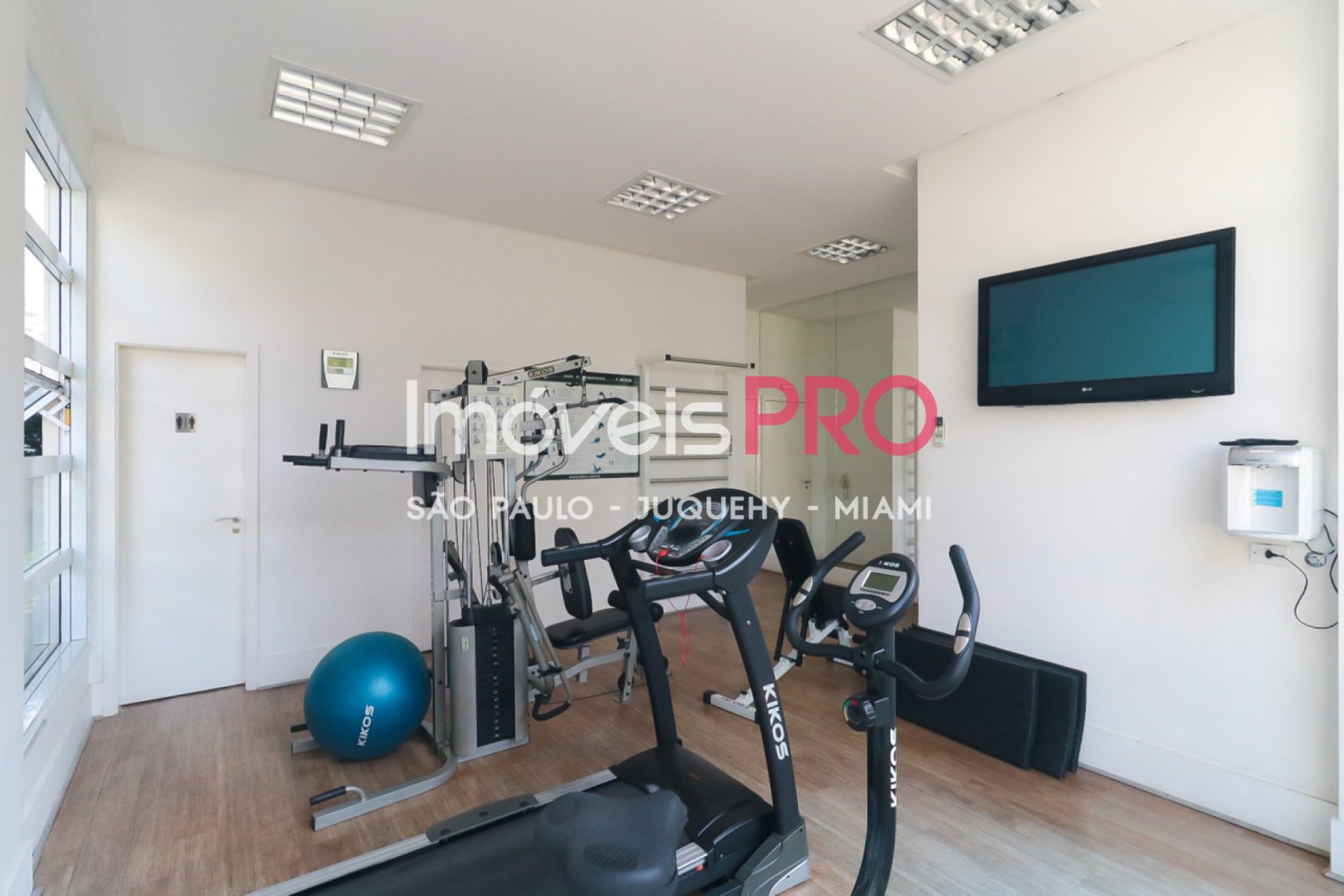 Foto :: https://assets.imoveispro.com.br/thumb/IP40685/apartamento-aluguel-vila-olimpia_IP40685_29_1920x1080.jpg?