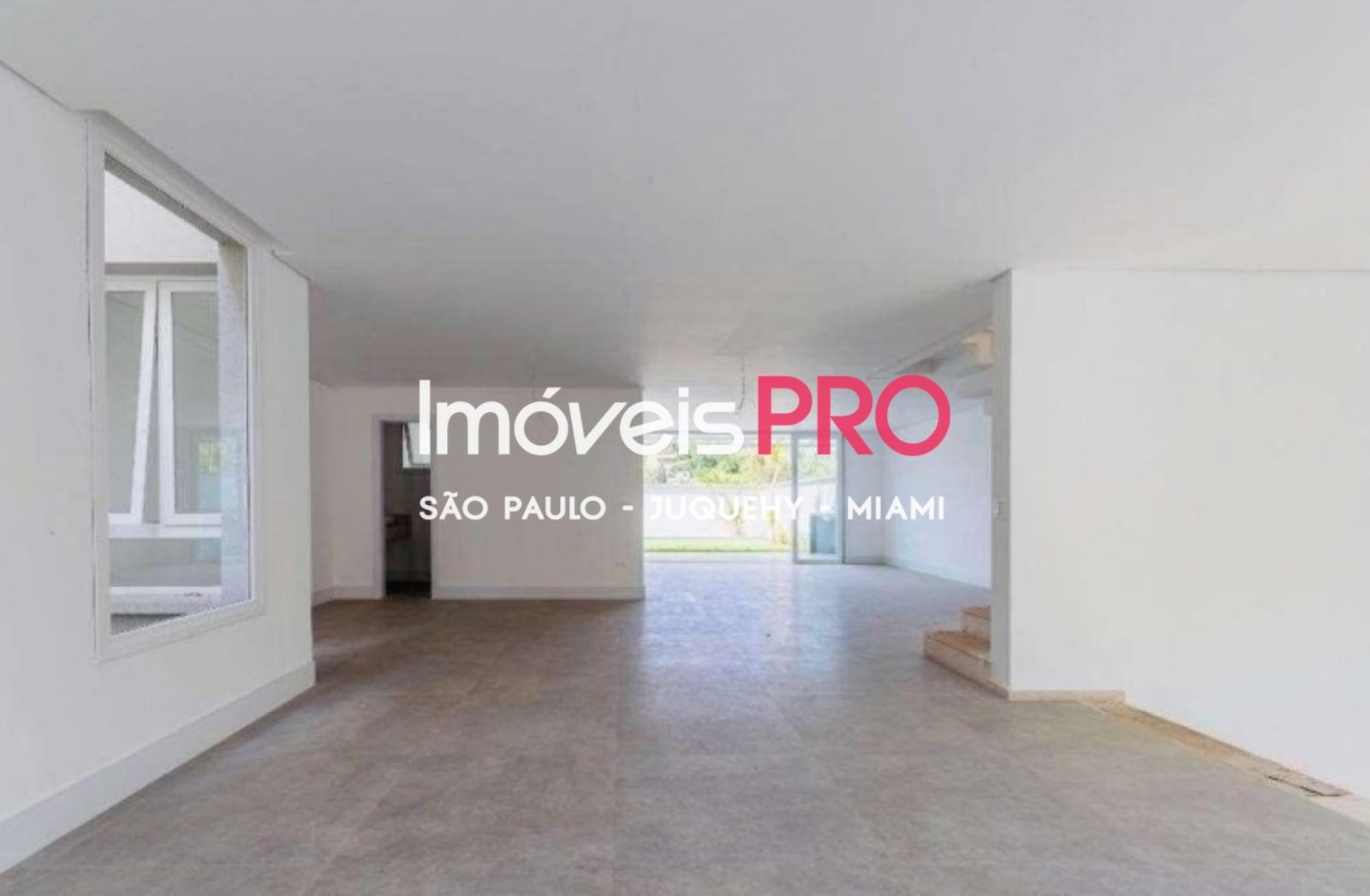Foto :: IP40688