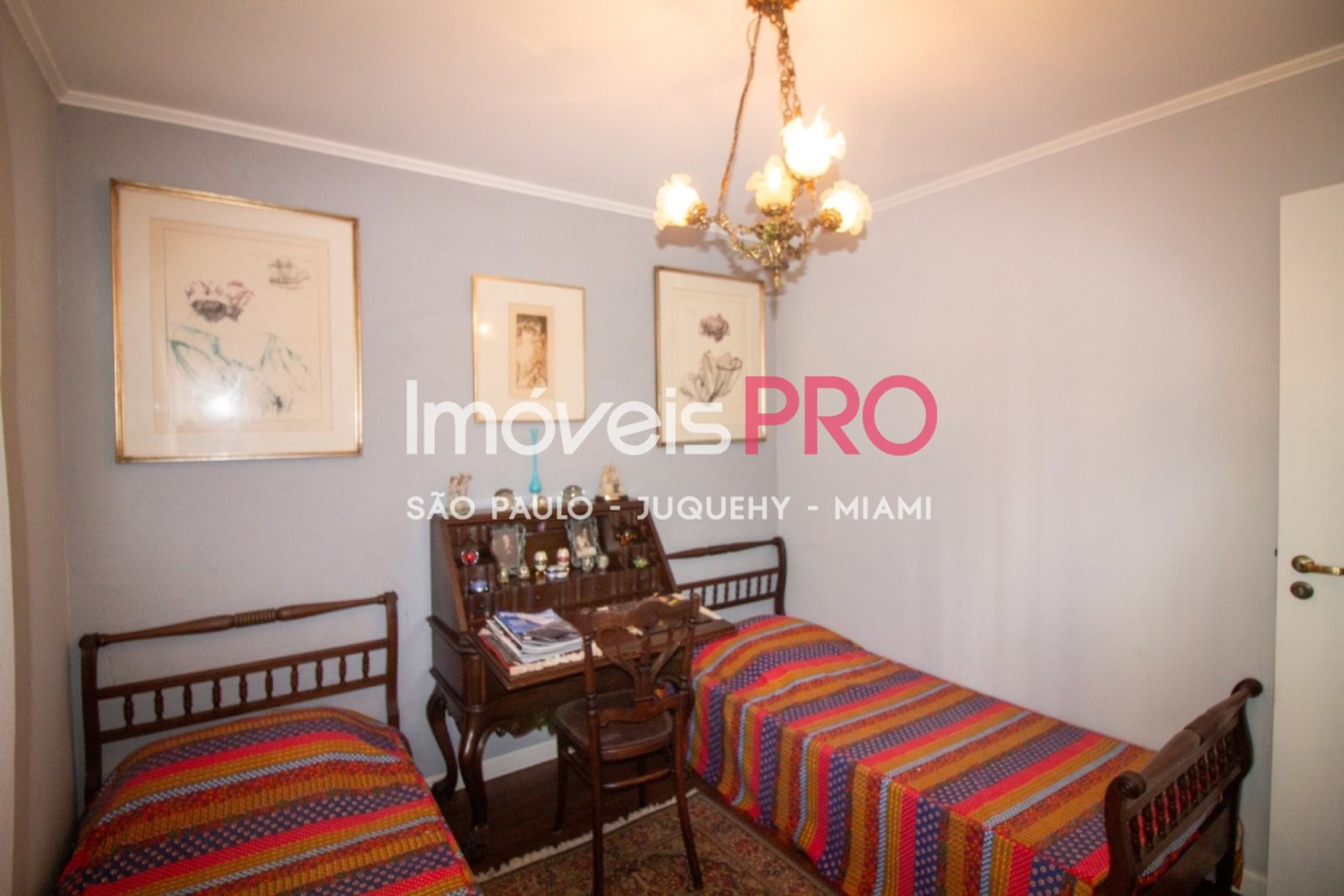 Foto :: IP40691