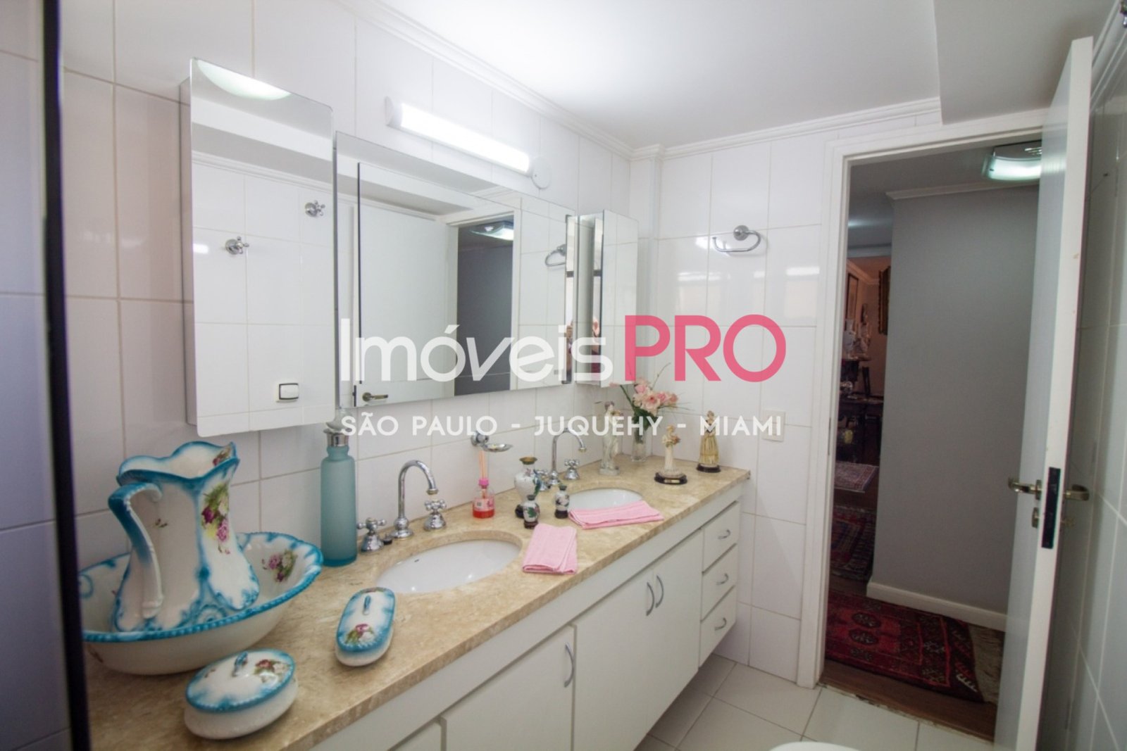 Foto :: https://assets.imoveispro.com.br/thumb/IP40691/apartamento-venda-campo-belo_IP40691_23_1920x1080.jpg?