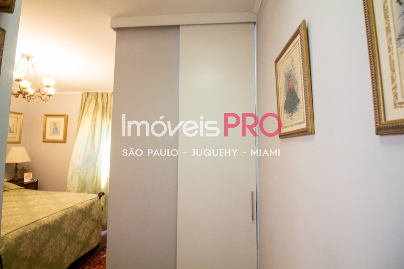 Foto :: https://assets.imoveispro.com.br/thumb/IP40691/apartamento-venda-campo-belo_IP40691_29_1920x1080.jpg?