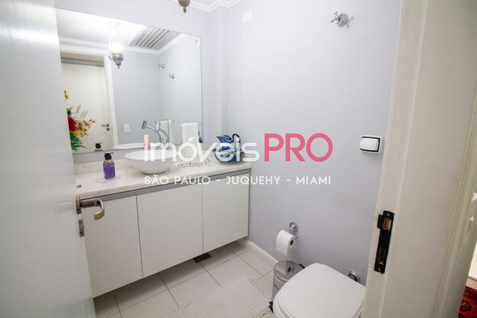 Foto :: IP40691