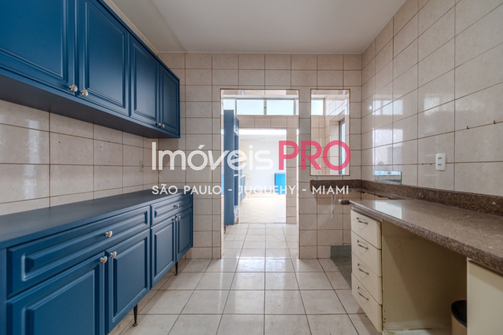 Foto :: https://assets.imoveispro.com.br/thumb/IP40695/sobrado-venda-campo-belo_IP40695_17_1920x1080.jpg?