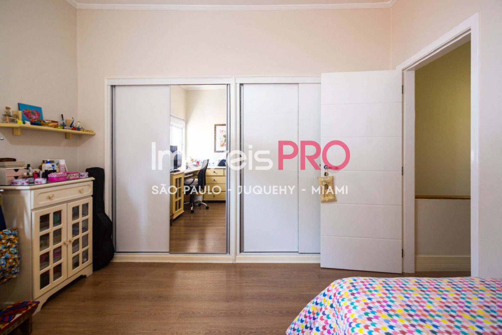 Foto :: https://assets.imoveispro.com.br/thumb/IP40697/sobrado-venda-brooklin-paulista_IP40697_17_1920x1080.jpg?