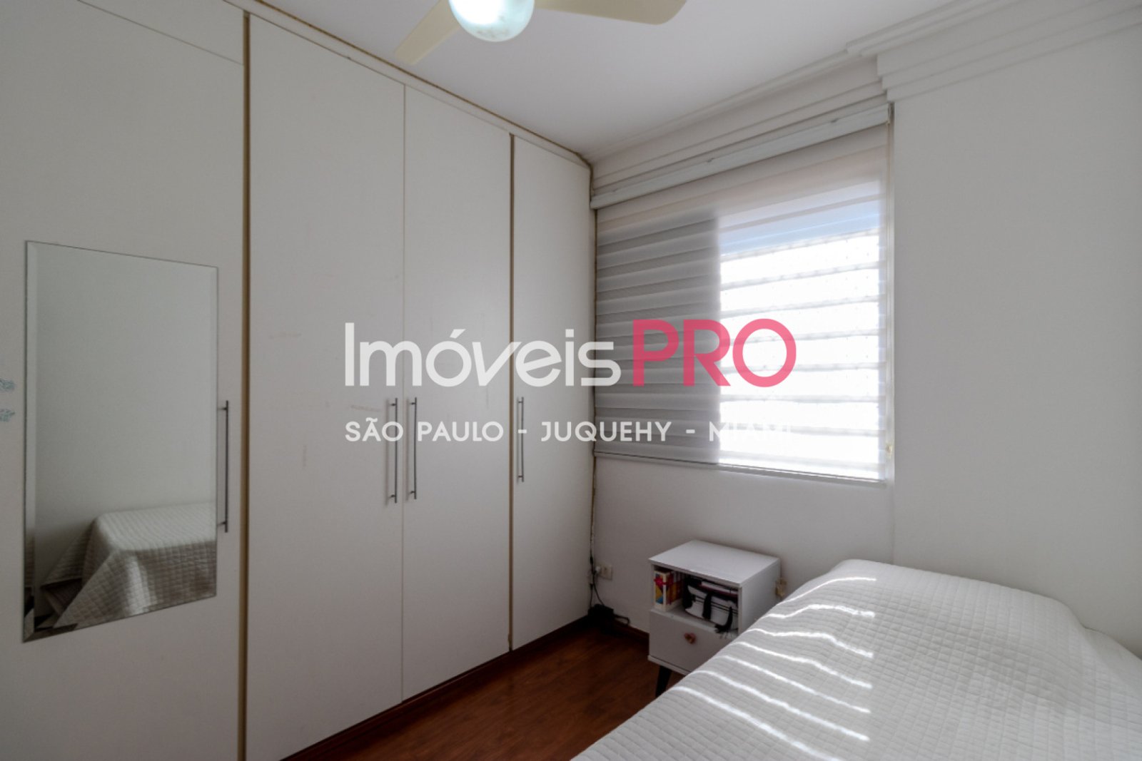 Foto :: IP40698