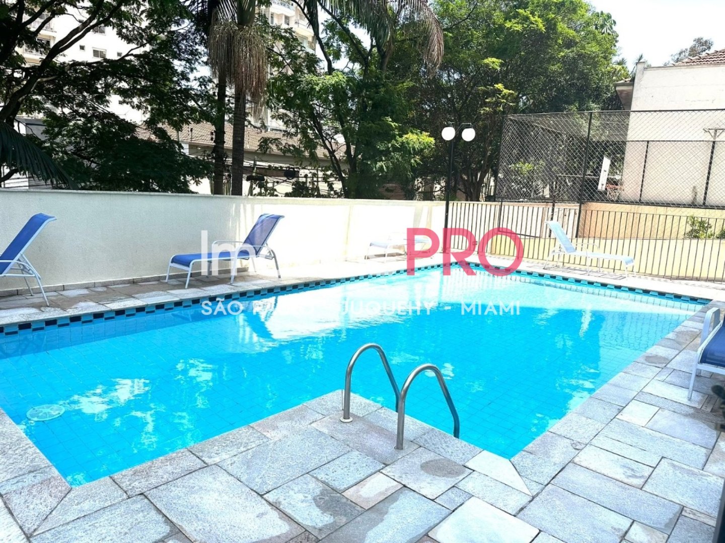 Foto :: IP40702