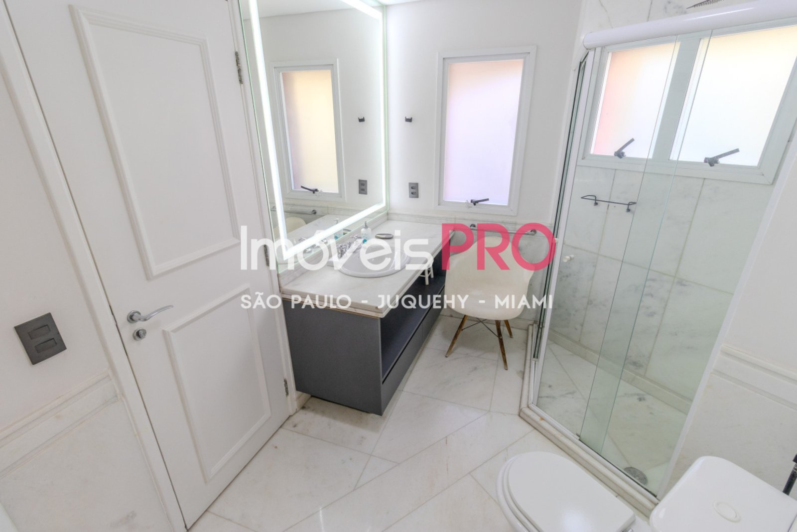 Foto :: https://assets.imoveispro.com.br/thumb/IP40708/apartamento-venda-jardim-luzitania_IP40708_41_1920x1080.jpg?