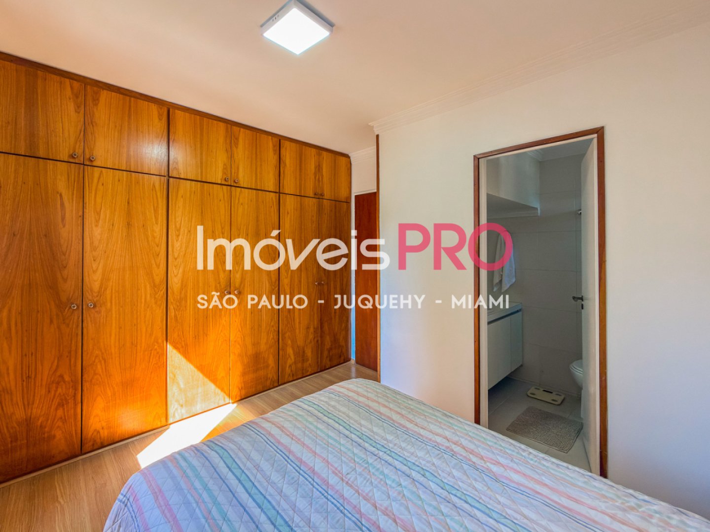 Foto :: https://assets.imoveispro.com.br/thumb/IP40709/apartamento-venda-vila-olimpia_IP40709_23_1920x1080.jpg?