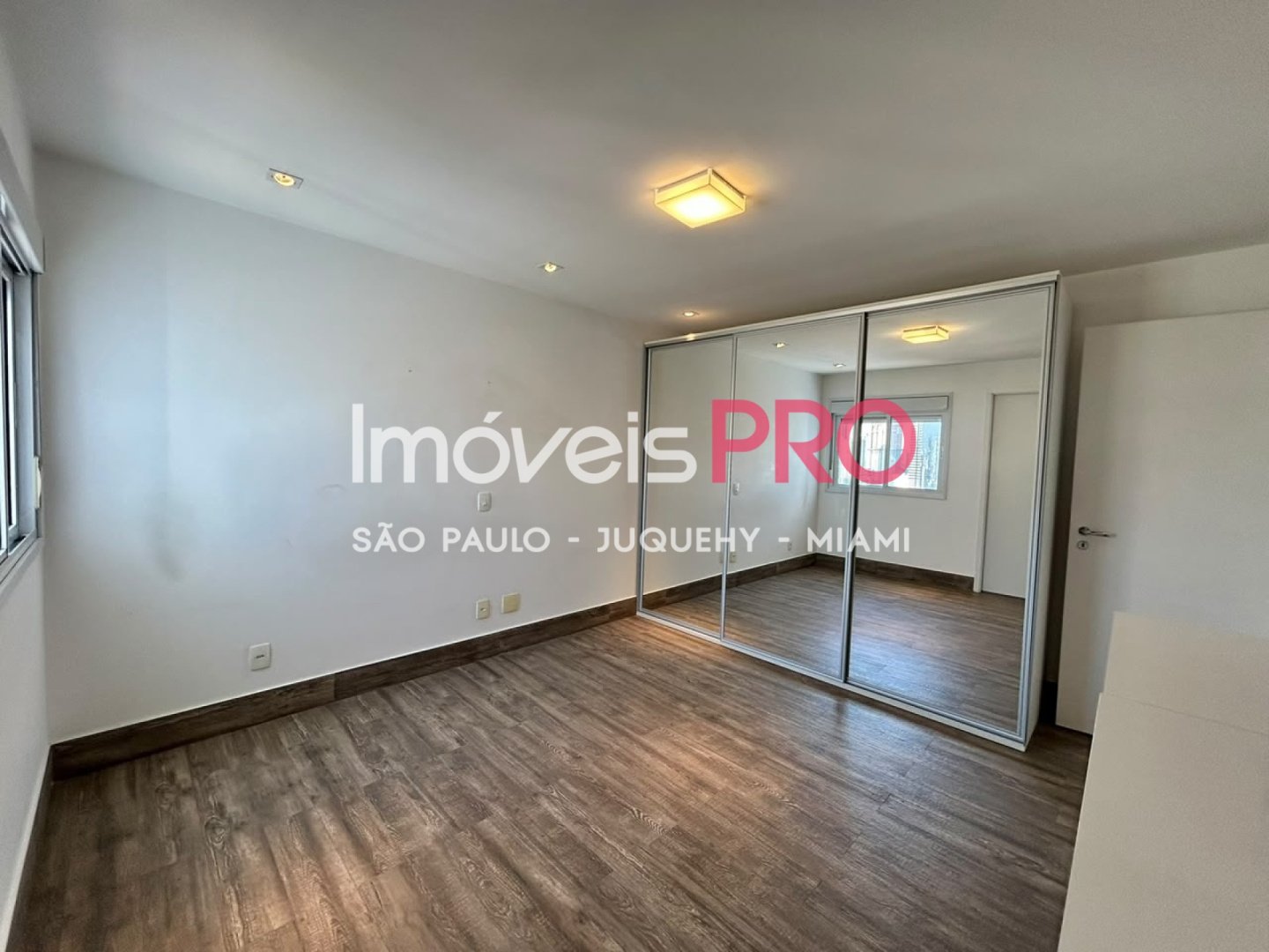 Foto :: https://assets.imoveispro.com.br/thumb/IP40710/apartamento-venda-brooklin_IP40710_23_1920x1080.jpg?