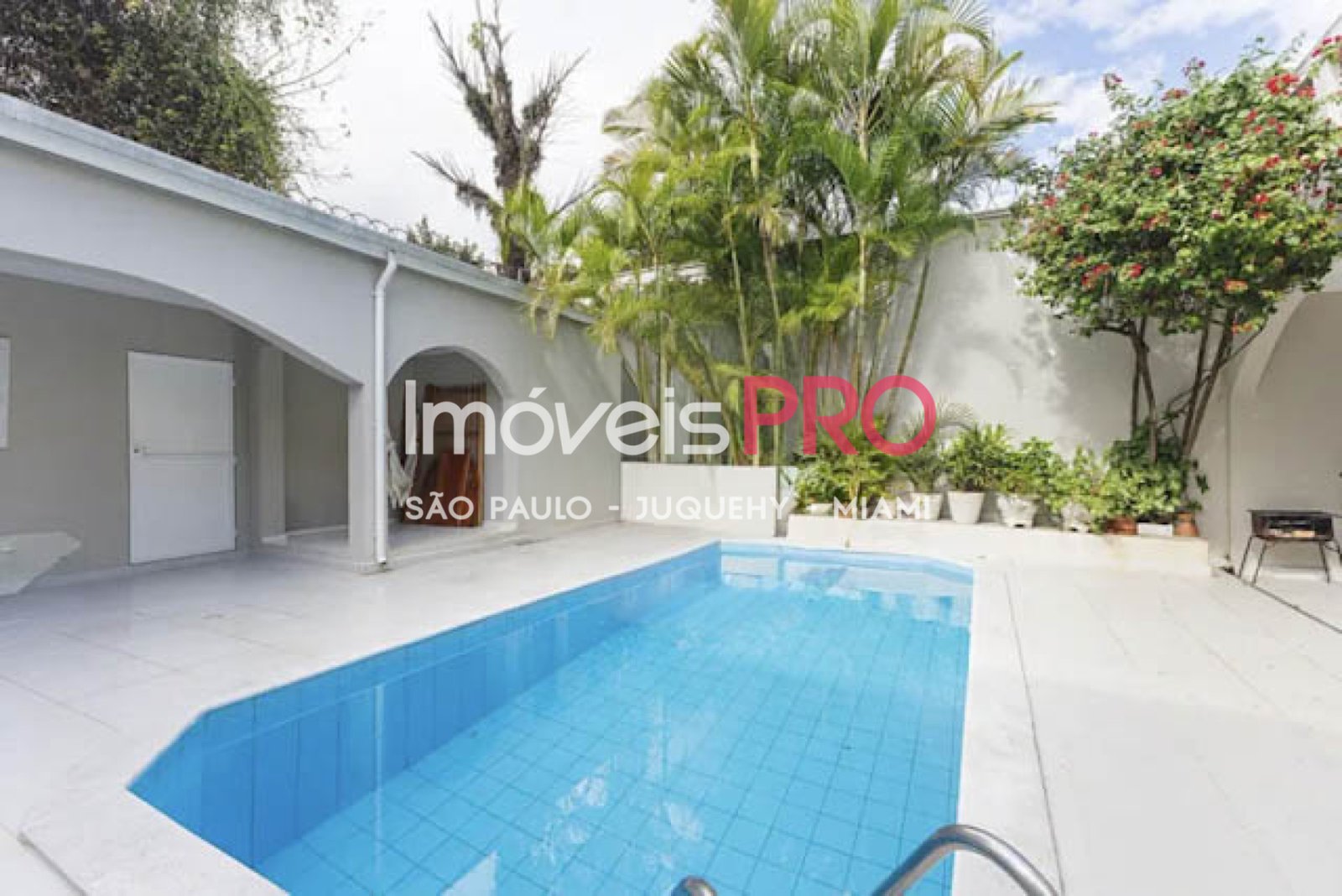 Casa de 3 quartos, 154 m², à venda em Indianópolis — foto 2 de 24