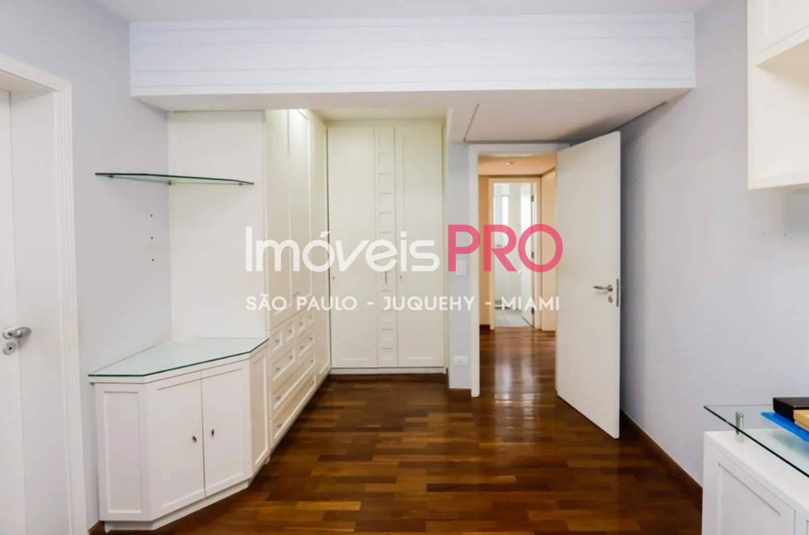 Foto :: https://assets.imoveispro.com.br/thumb/IP40719/apartamento-venda-campo-belo_IP40719_17_1920x1080.jpg?
