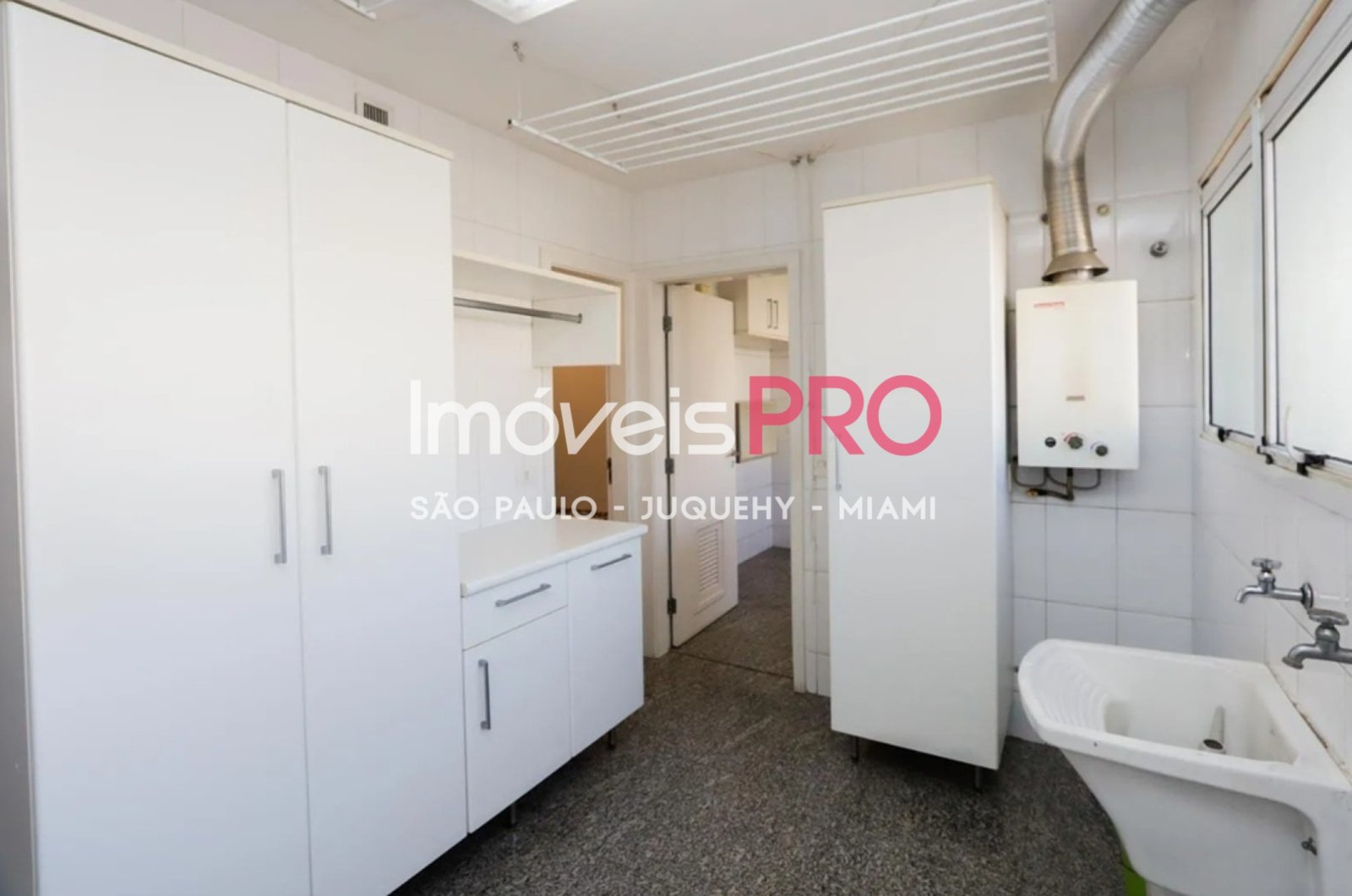Foto :: https://assets.imoveispro.com.br/thumb/IP40719/apartamento-venda-campo-belo_IP40719_29_1920x1080.jpg?